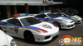 Illustration for article titled South Korean Police Rocking A Porsche, Ferrari And Lamborghini